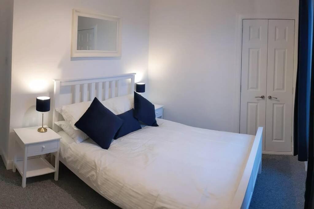 Glenfinnan - Two Bedroom Apartment Dunfermline Luaran gambar